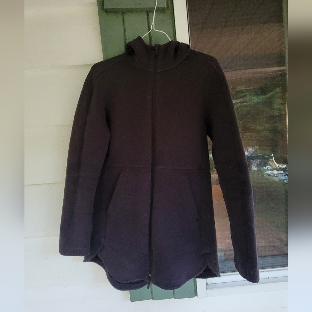Lululemon Lomg Black Hoodie